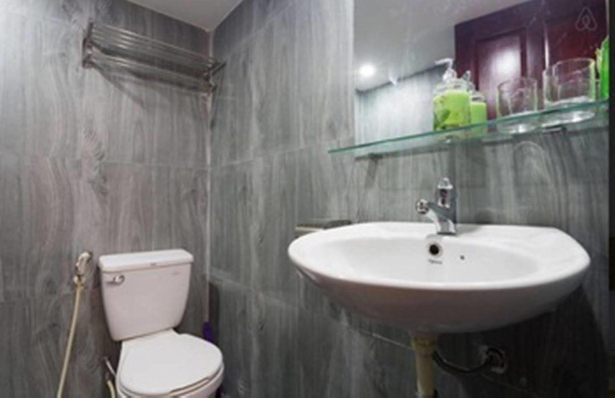 Spot On 883 Hachi Hostel Da Nang Exterior photo